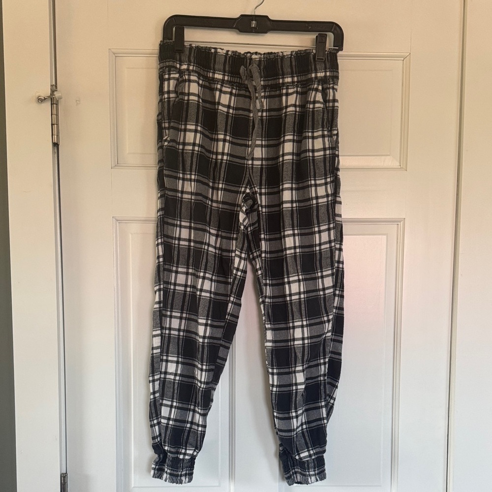 Aerie Black and White Checked Lounge Pants